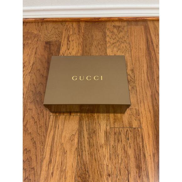 B45 Gucci Patent Leather Platform Pumps Womens EU 38  US 8 Feminine Iconic Chic - Picture 11 of 15